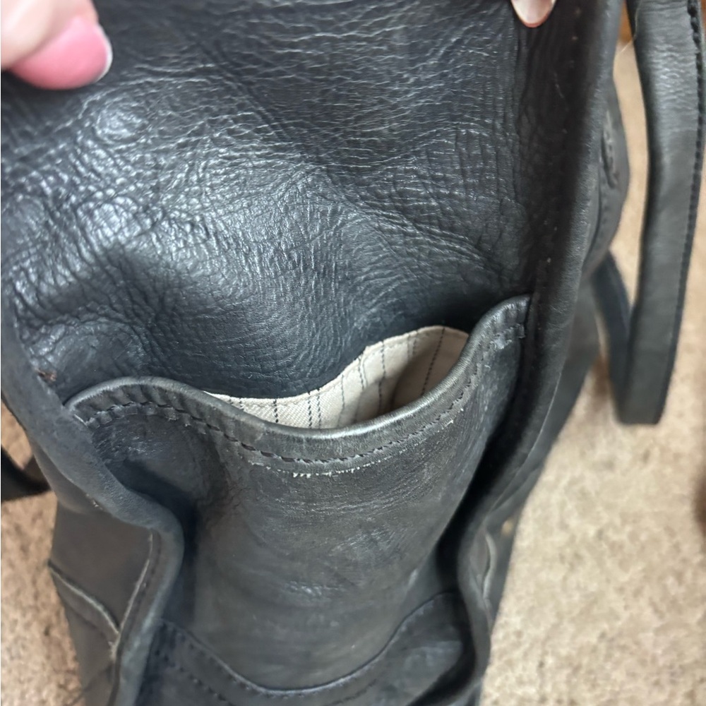 Frye Campus Shopper - Picture 7 of 9